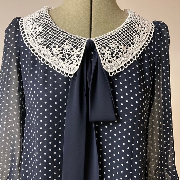 Chiffon polka dot dress with Peter Pan collar long sleeve size, size xs/s - Picture 2 of 8